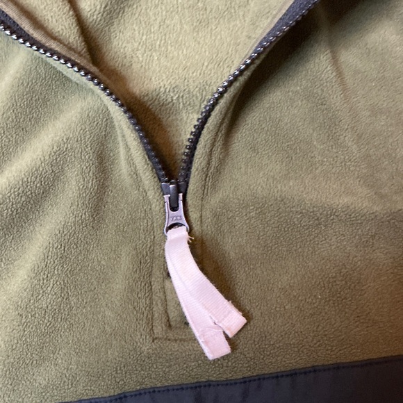 Nike Green Half-Zip Pullover with Black Pocket - Picture 7 of 11